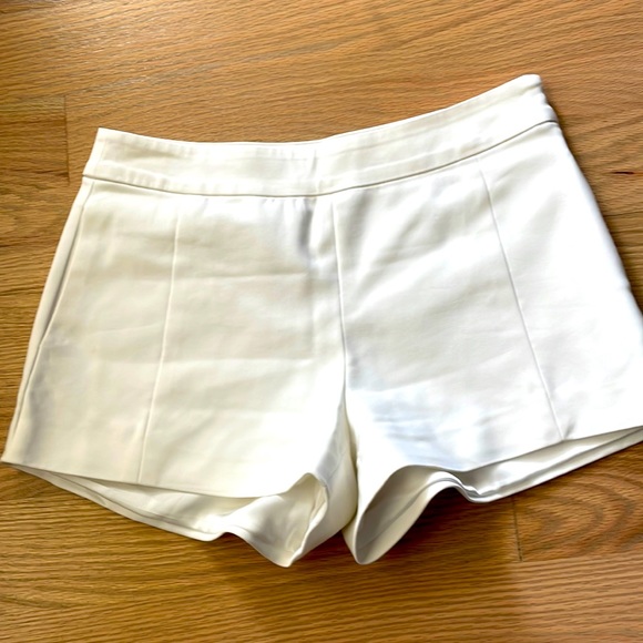Ramy Brook Pants - 🤍White tailored dress shorts